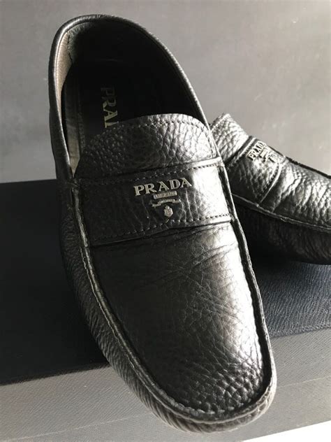 Prada Men's 2D2170 E1D F0008 Leather Loafers 